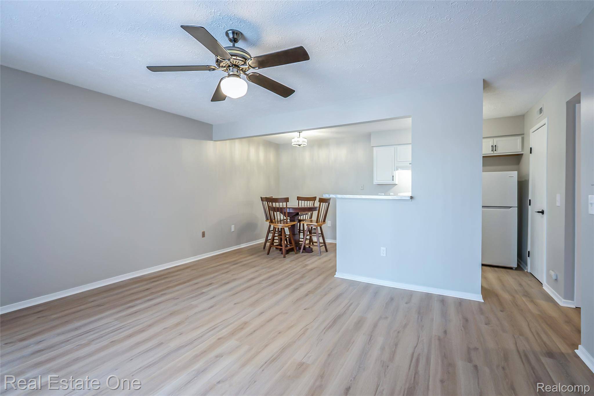 410 Spring Brooke DR, Brighton, MI 48116