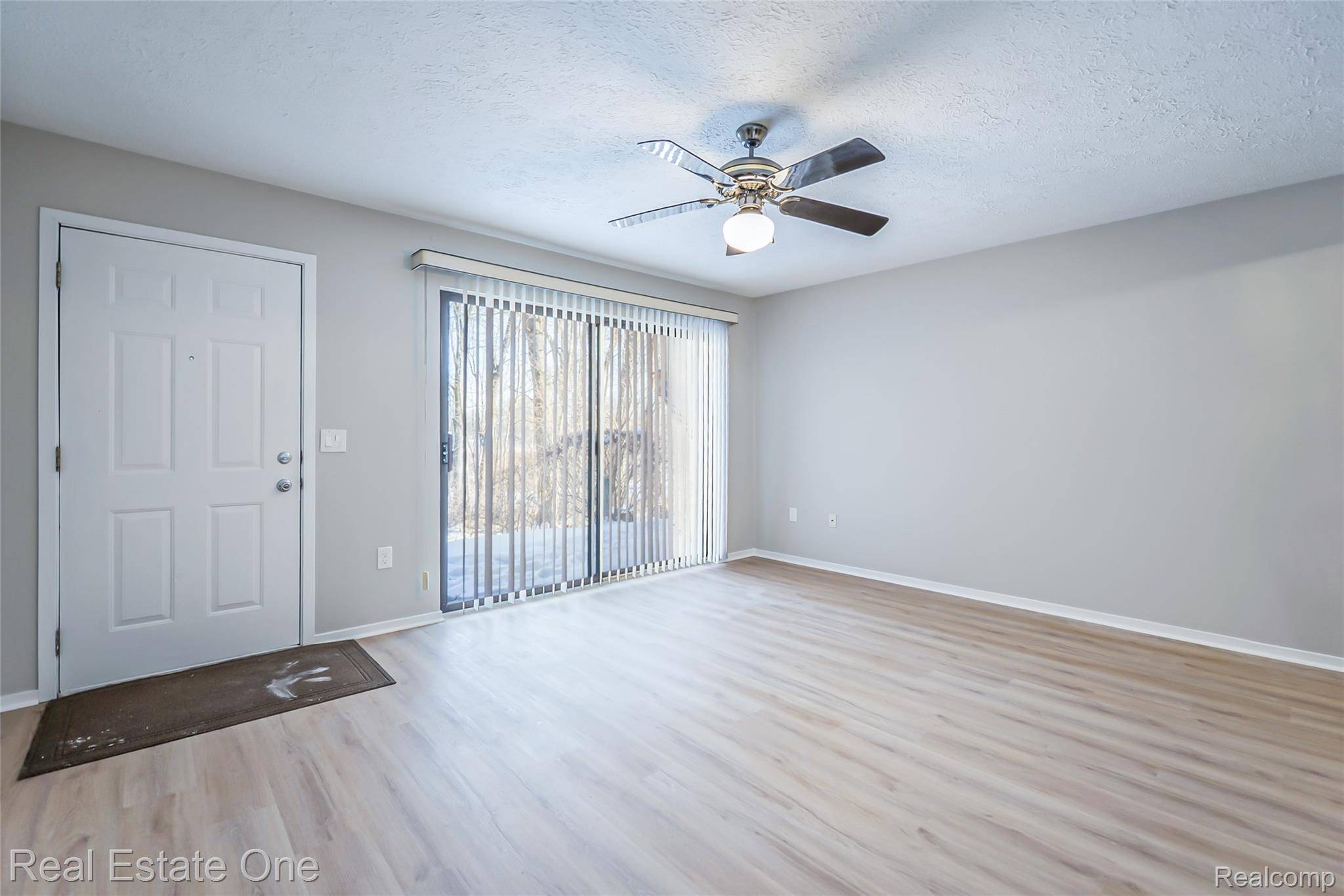 410 Spring Brooke DR, Brighton, MI 48116