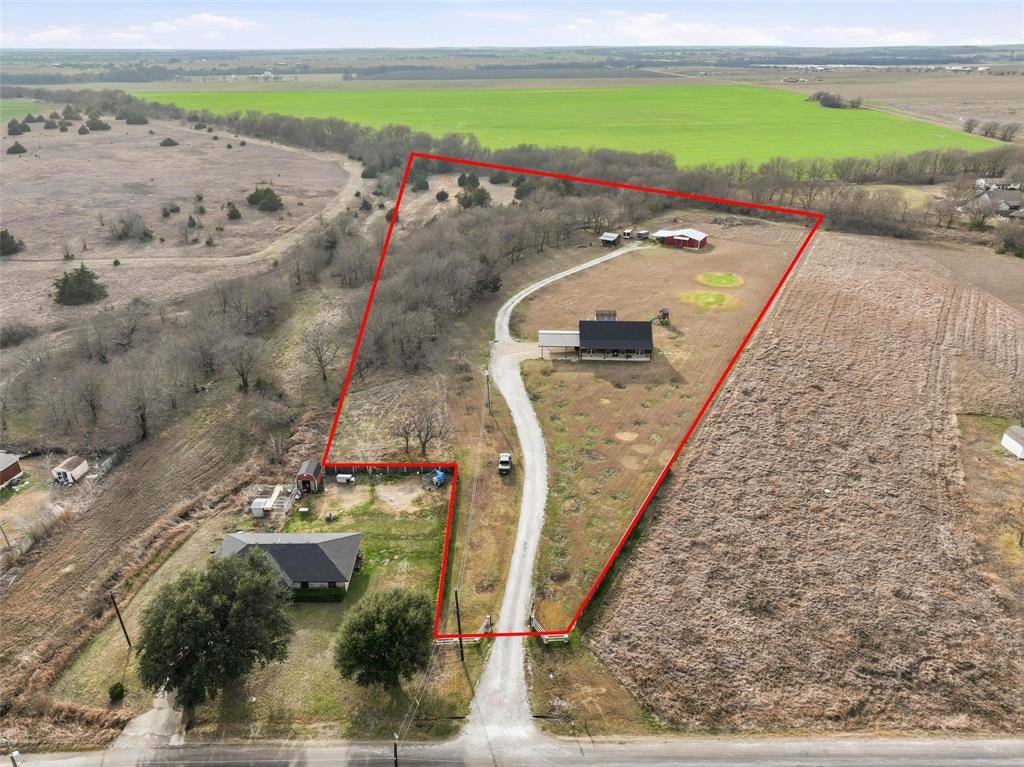 689 Stafford Road, Italy, TX 76651