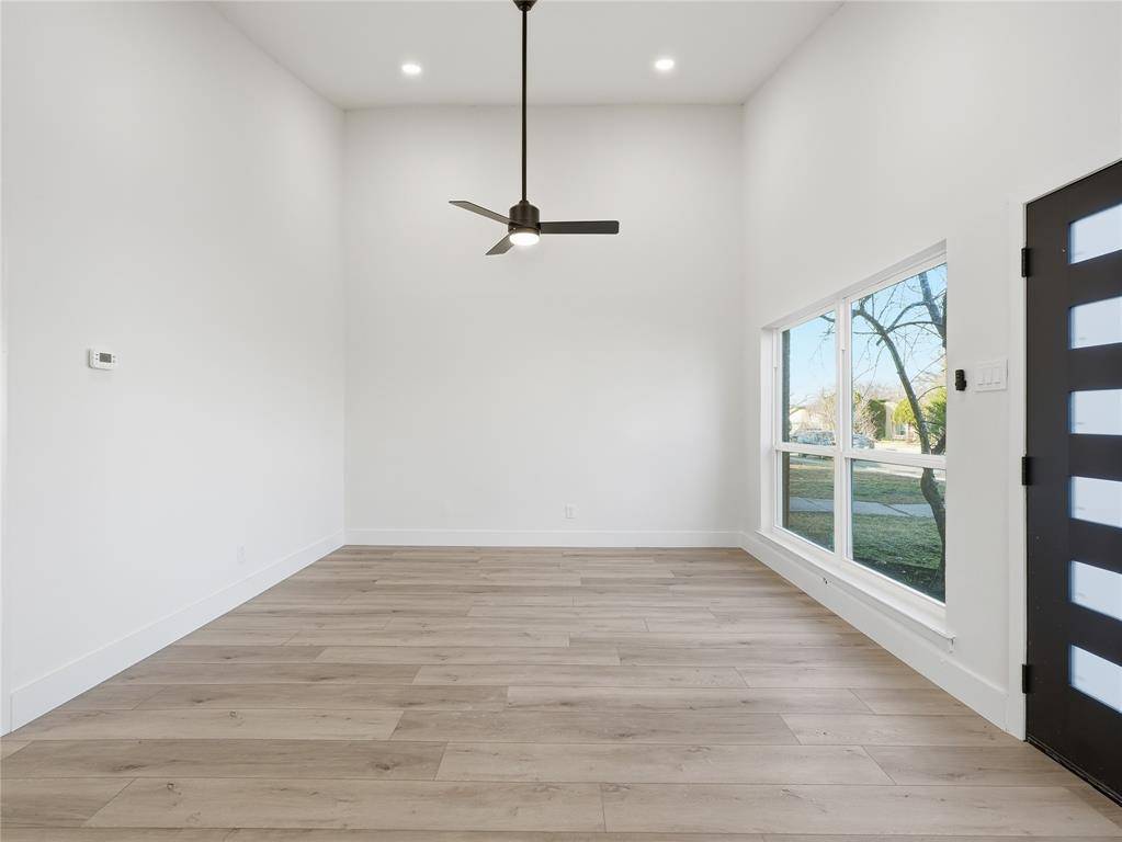 1725 R Avenue, Plano, TX 75074