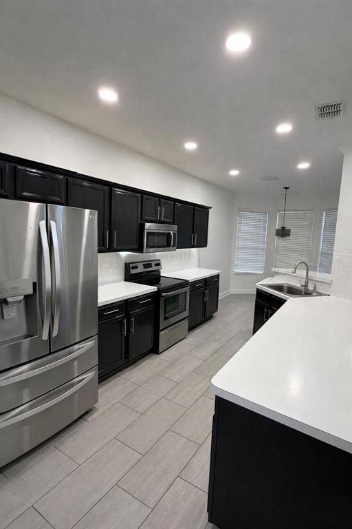 7704 Danuers Lane, Arlington, TX 76002