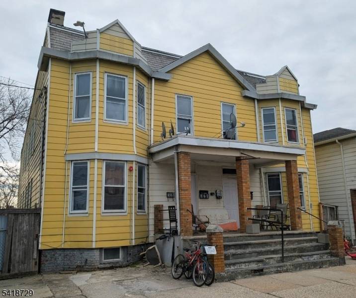 326 Elm St, Perth Amboy City, NJ 08861