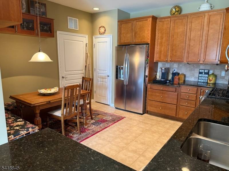 1118 Warrens Way, Wanaque Boro, NJ 07465