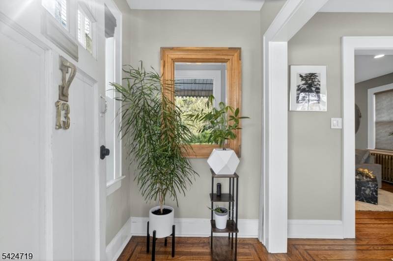 13 Front St, North Arlington Boro, NJ 07031