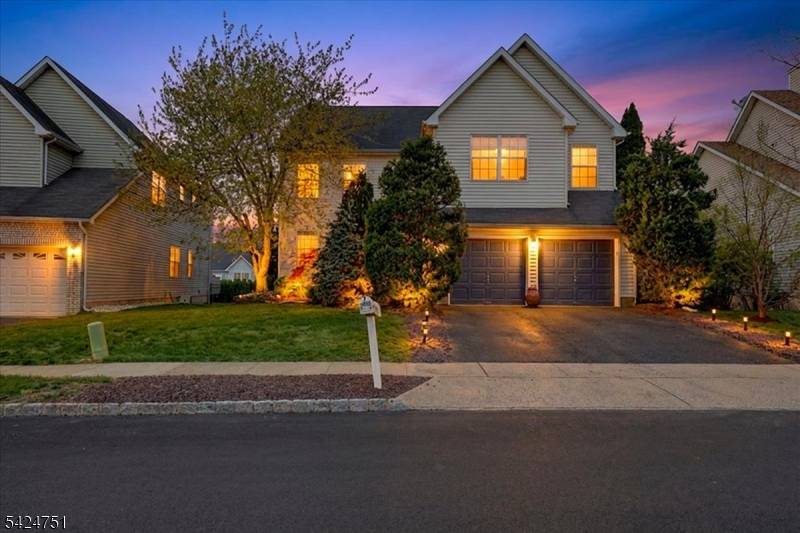 30 Aberdeen Dr, Old Bridge Twp., NJ 08857