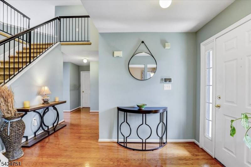 30 Aberdeen Dr, Old Bridge Twp., NJ 08857