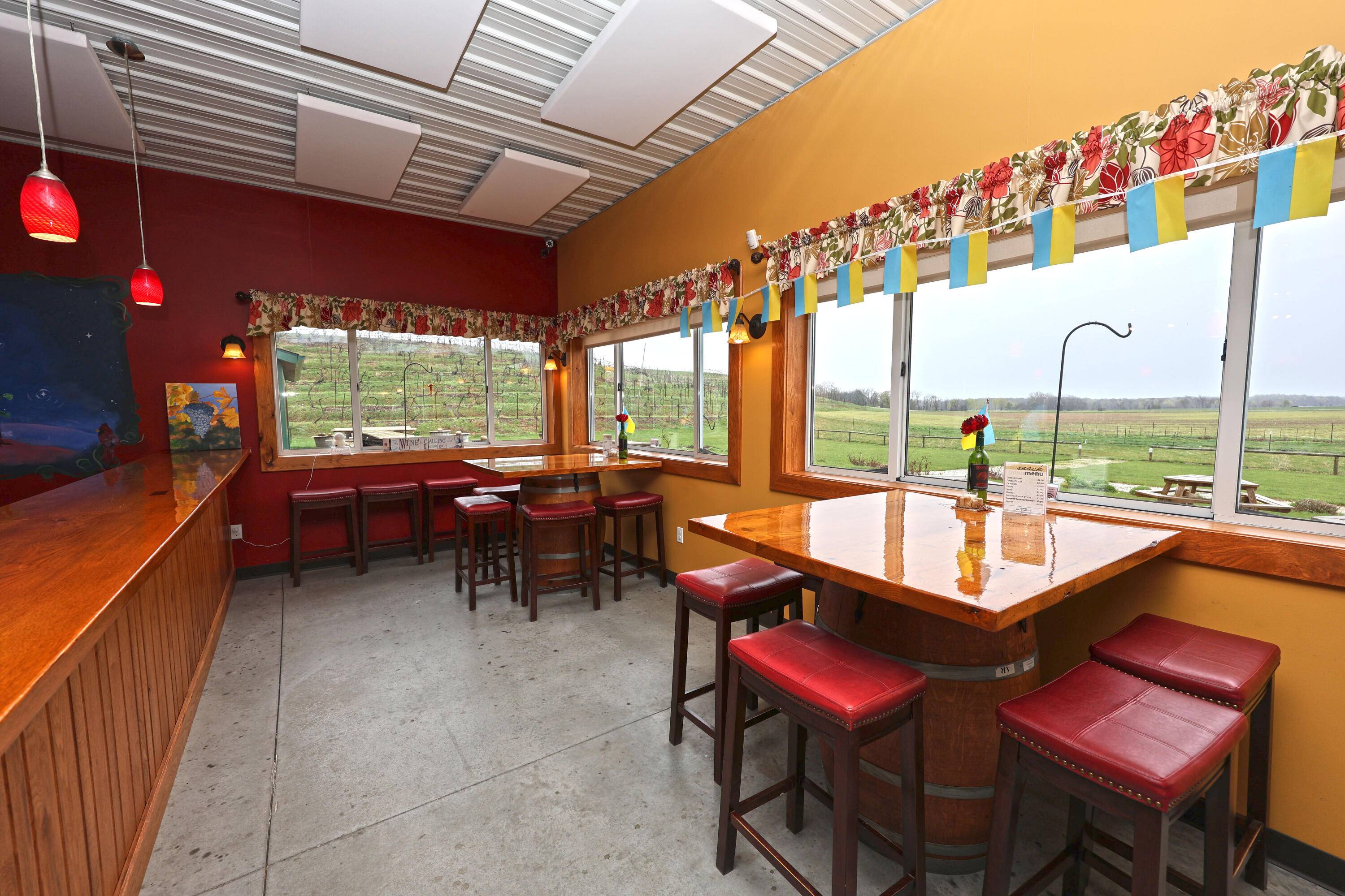 7785 Hill RD, Bainbridge Twp, MI 49098