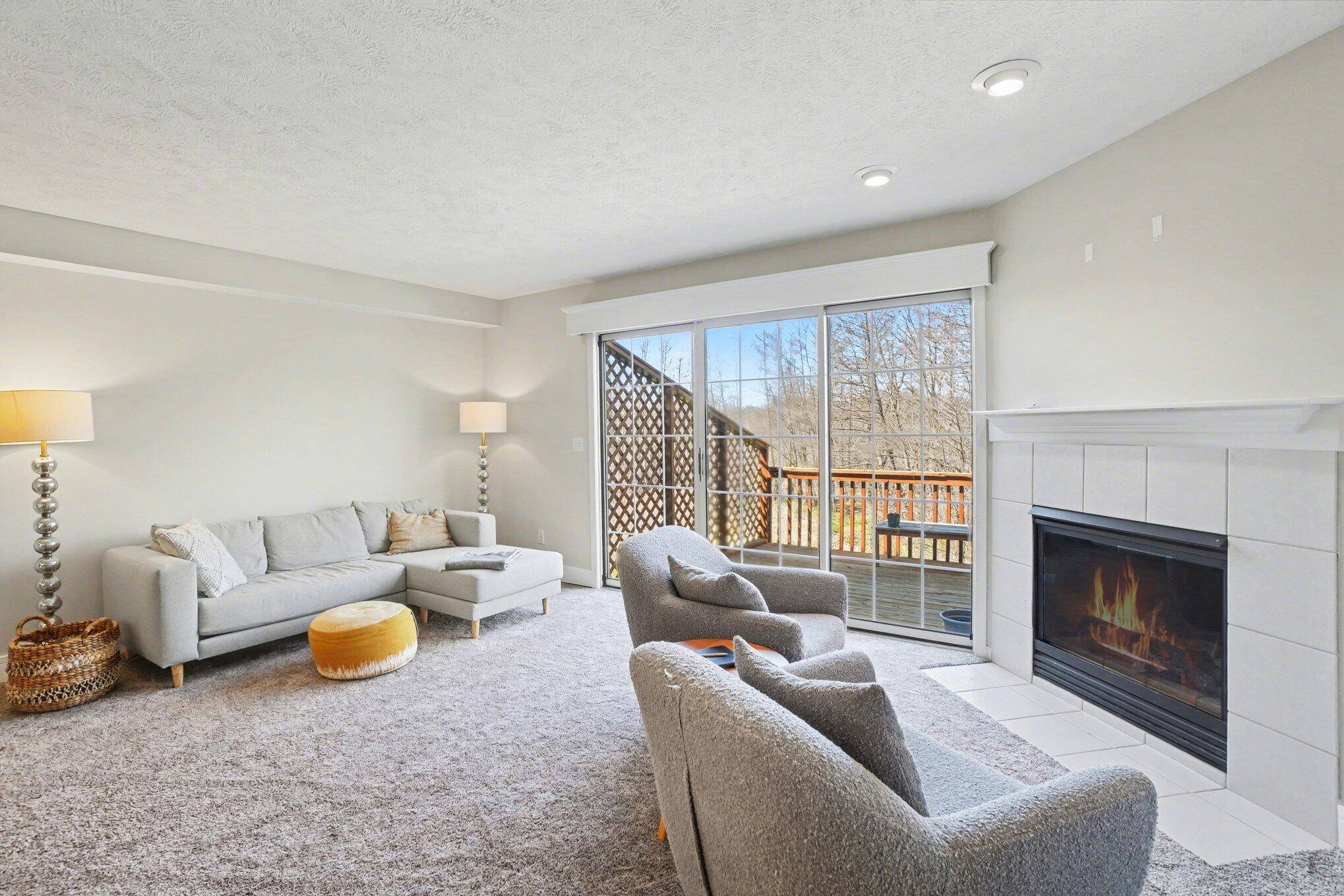 86 Sun Ridge DR, Park Twp, MI 49424