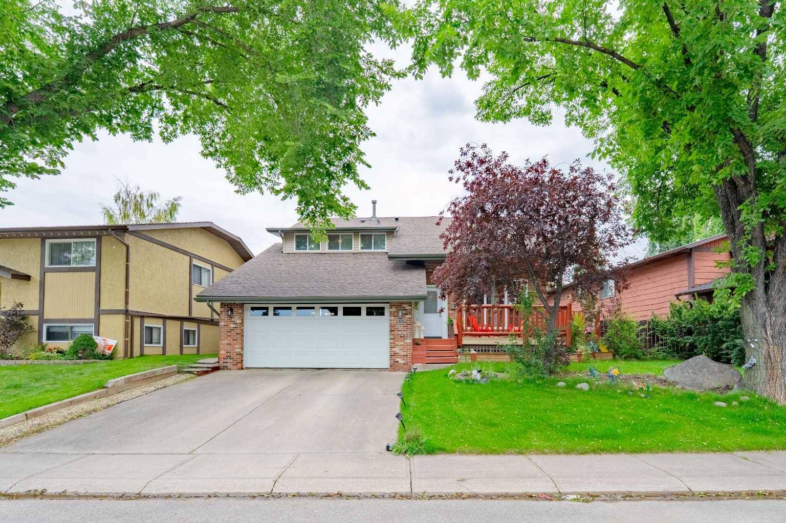 80 TAYLOR WAY SE, Airdrie, AB T4A 1T2