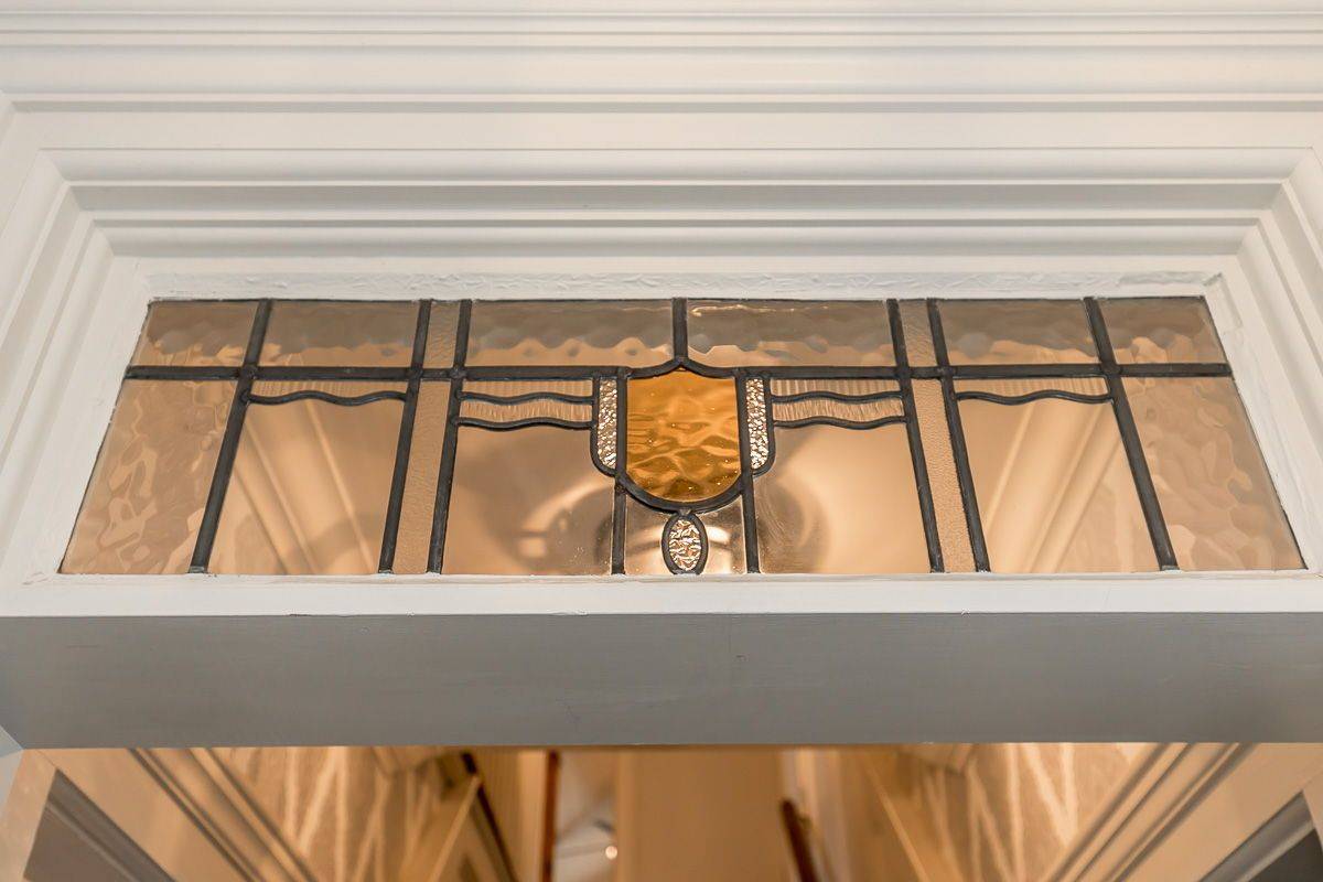 27 Catherine AVE, Aurora, ON L4G 1K4