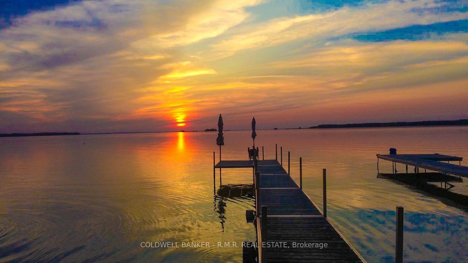 27 Blue Heron DR, Georgina, ON L0E 1N0