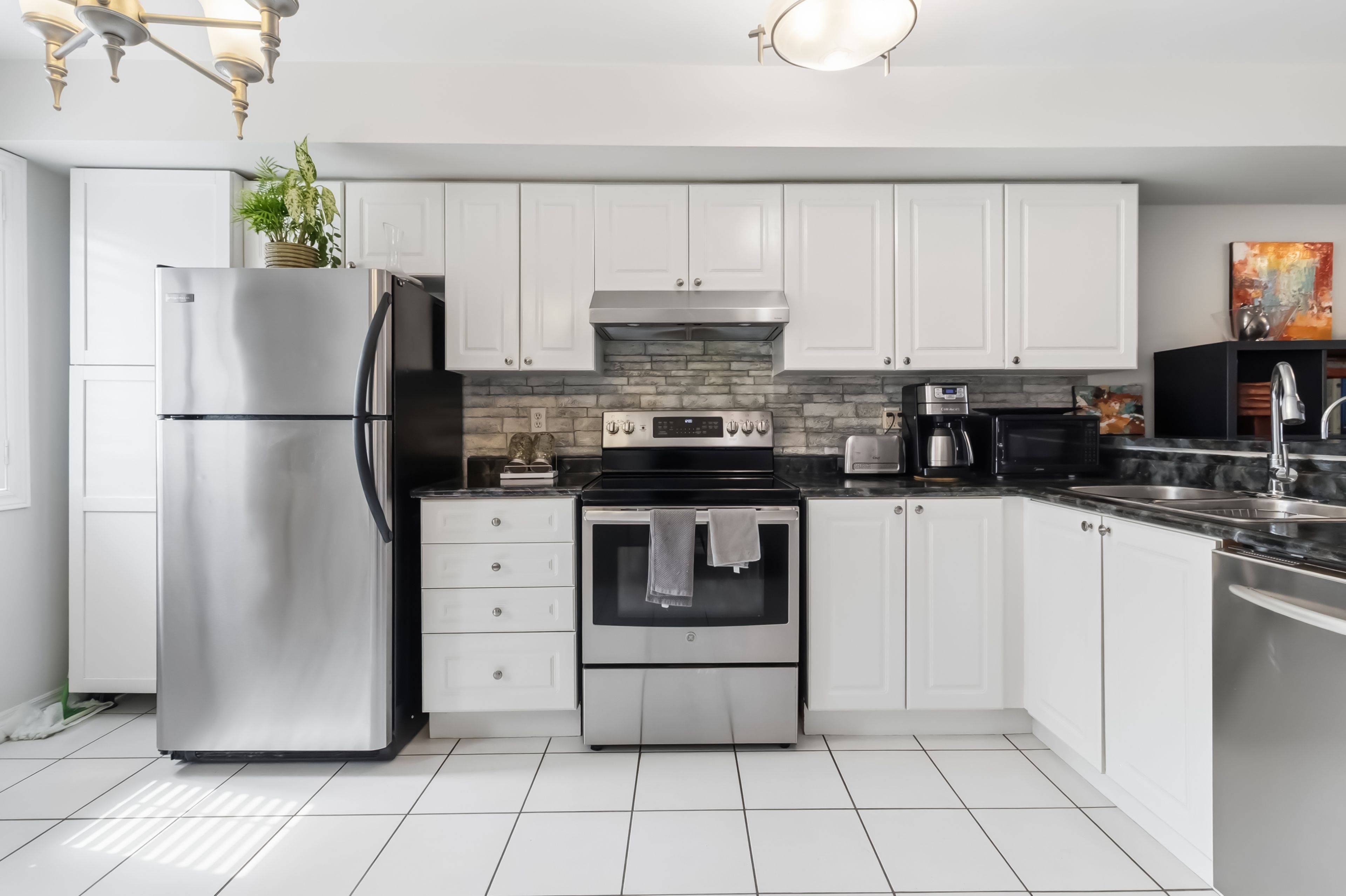 1751 Lampman AVE #30, Burlington, ON L7L 6W3