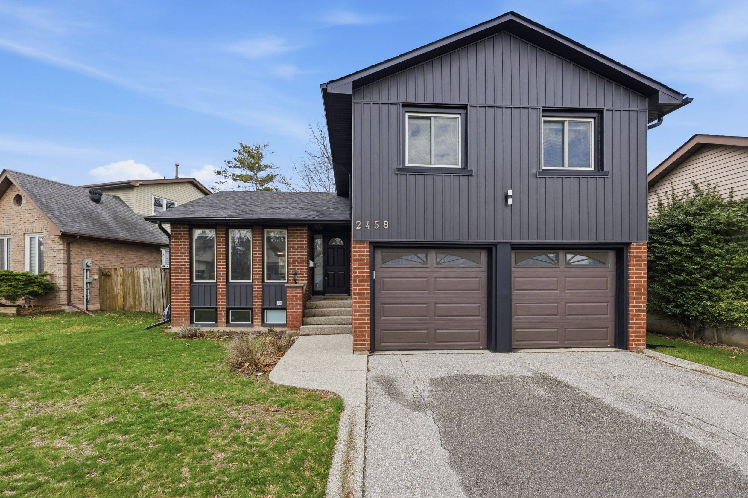 2458 Cavendish DR, Burlington, ON L7P 3T8