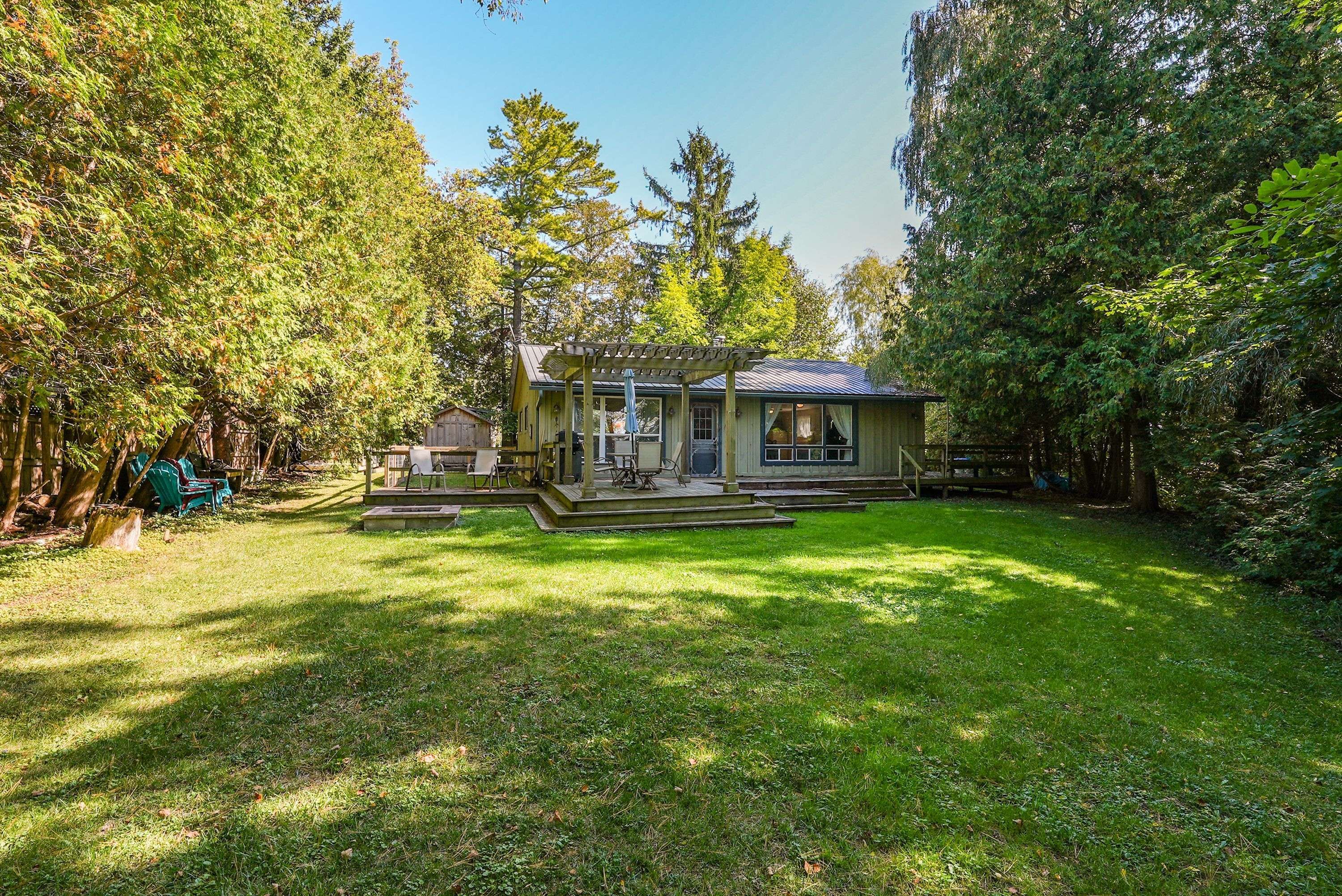 75573 Elliott ST, Bluewater, ON N0M 1G0