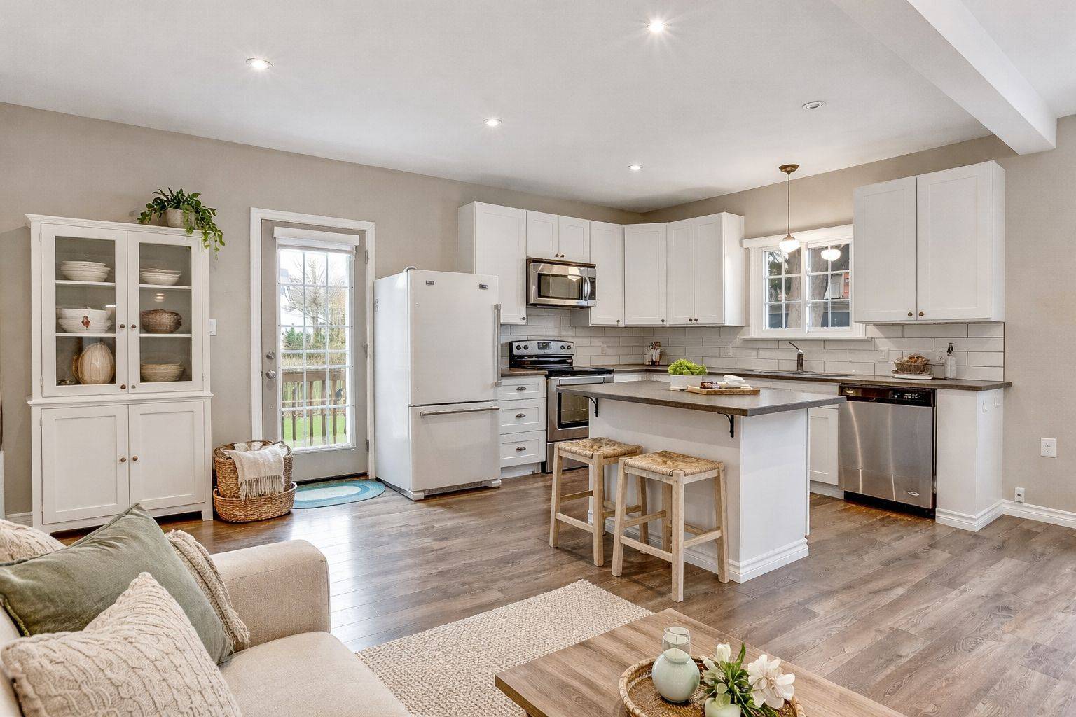 137 Wonham ST S, Ingersoll, ON N5C 2Y9