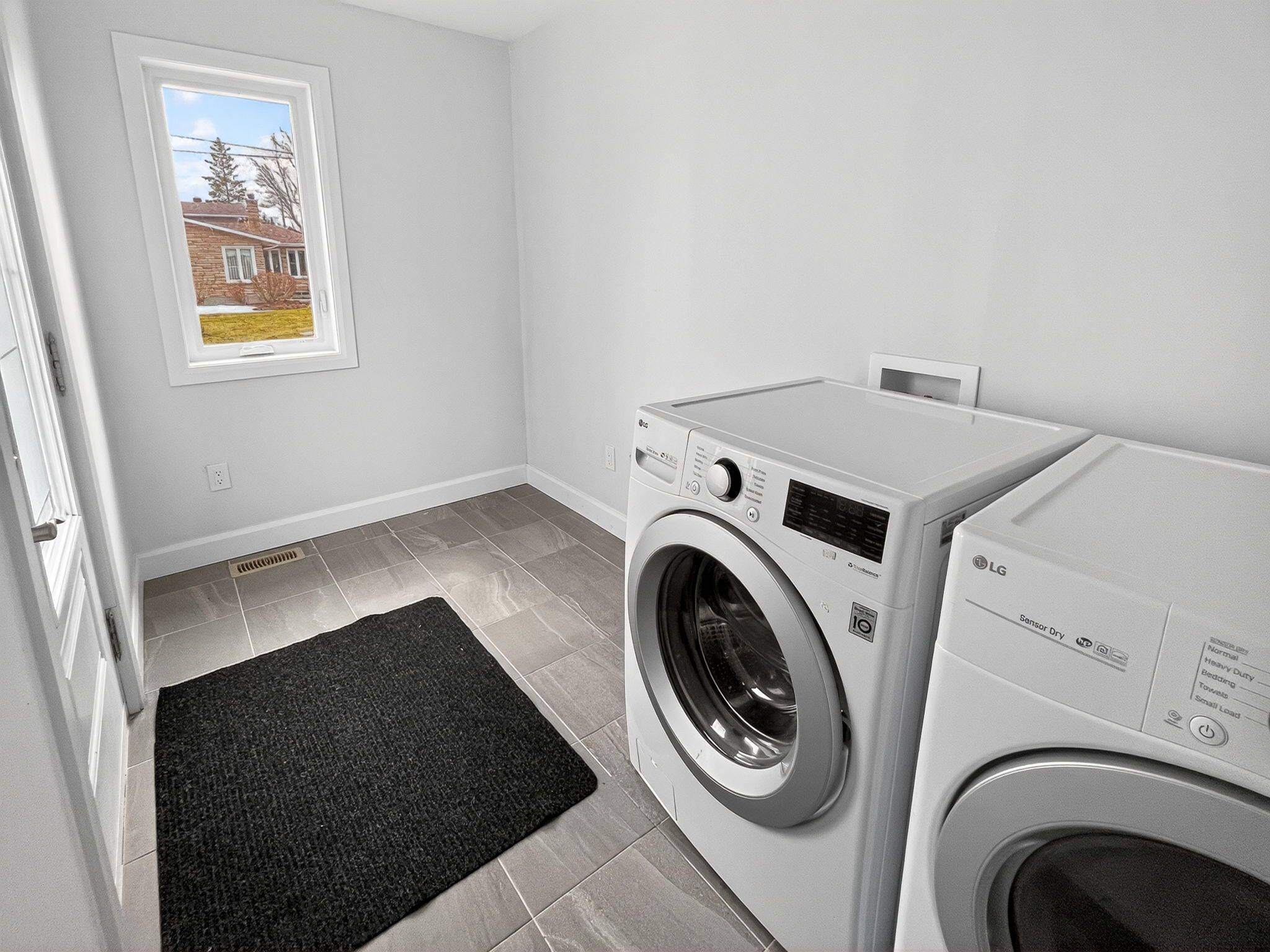 756 Laval ST, Casselman, ON K0A 1M0