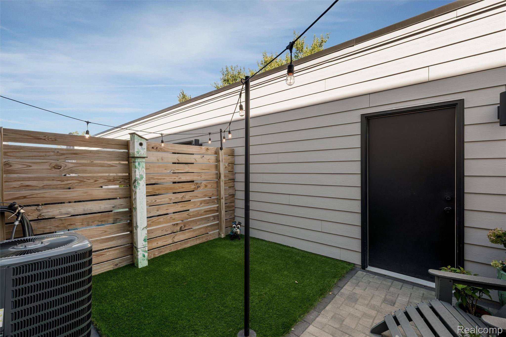 2736 Harrison ST, Detroit, MI 48216