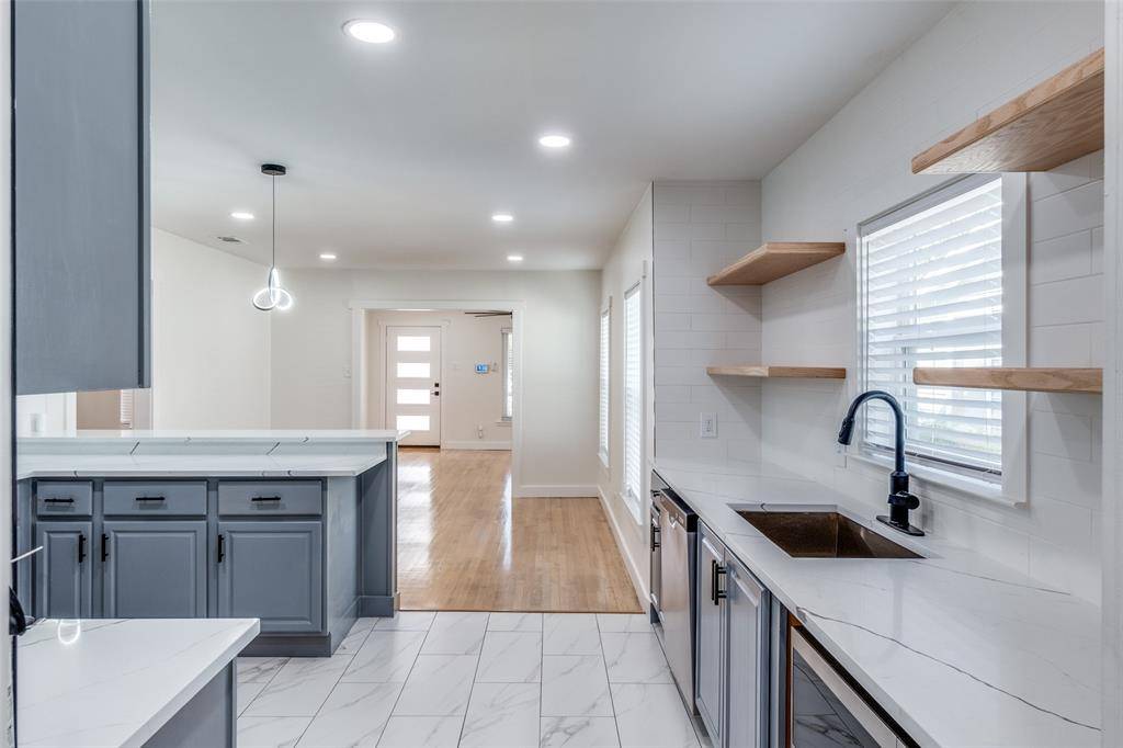 6331 Military Parkway, Dallas, TX 75227