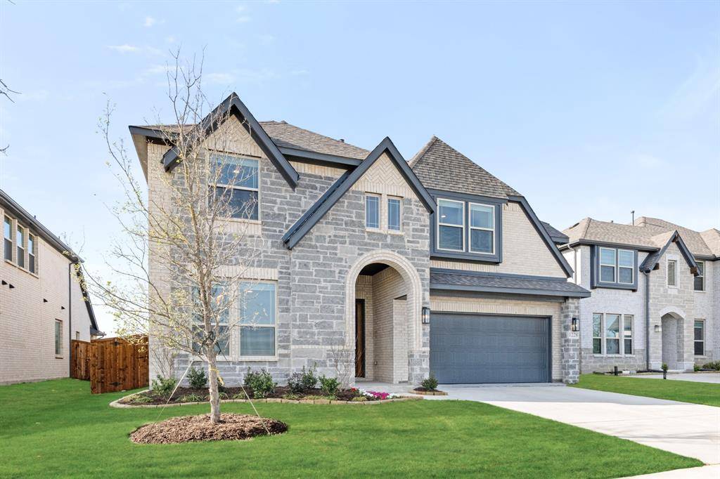 1228 Hutton Branch Trail, Aubrey, TX 76227