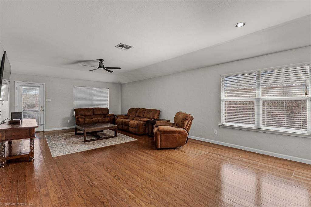 612 Preston Drive, Royse City, TX 75189