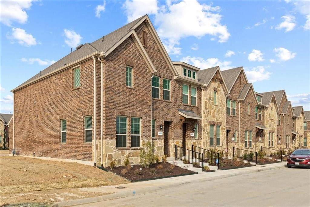 2077 Juniper Pass Way, Mesquite, TX 75149