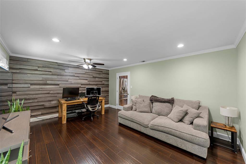 2953 Dothan Lane, Dallas, TX 75229