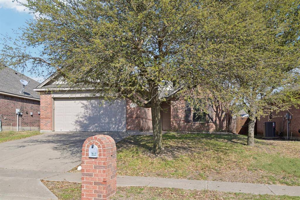 238 Old Spanish Trail, Waxahachie, TX 75167