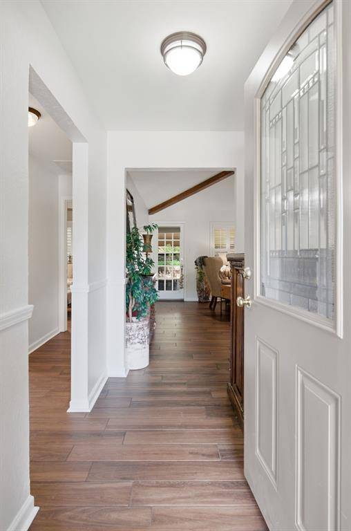 416 Cavender Court, Hurst, TX 76054