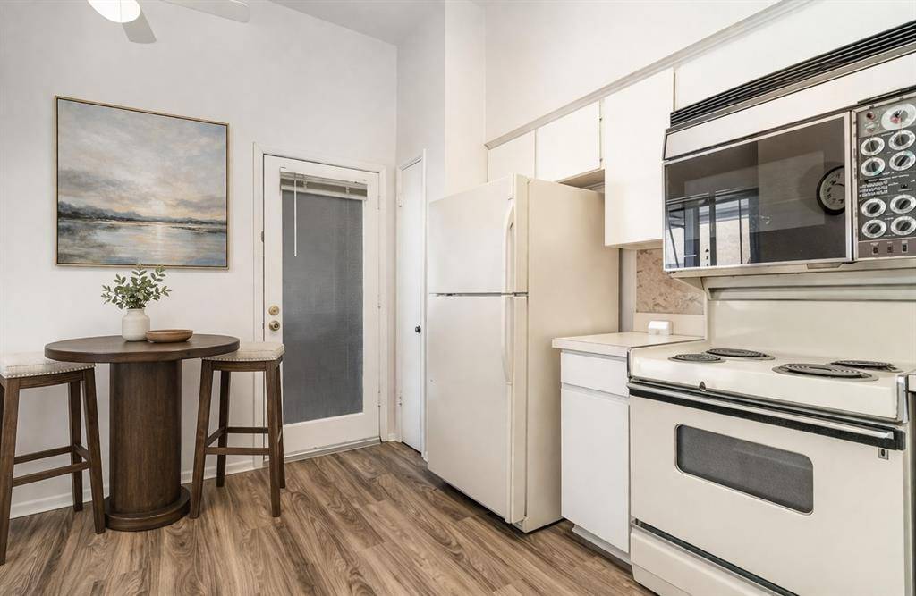 10416 High Hollows Drive #233, Dallas, TX 75230