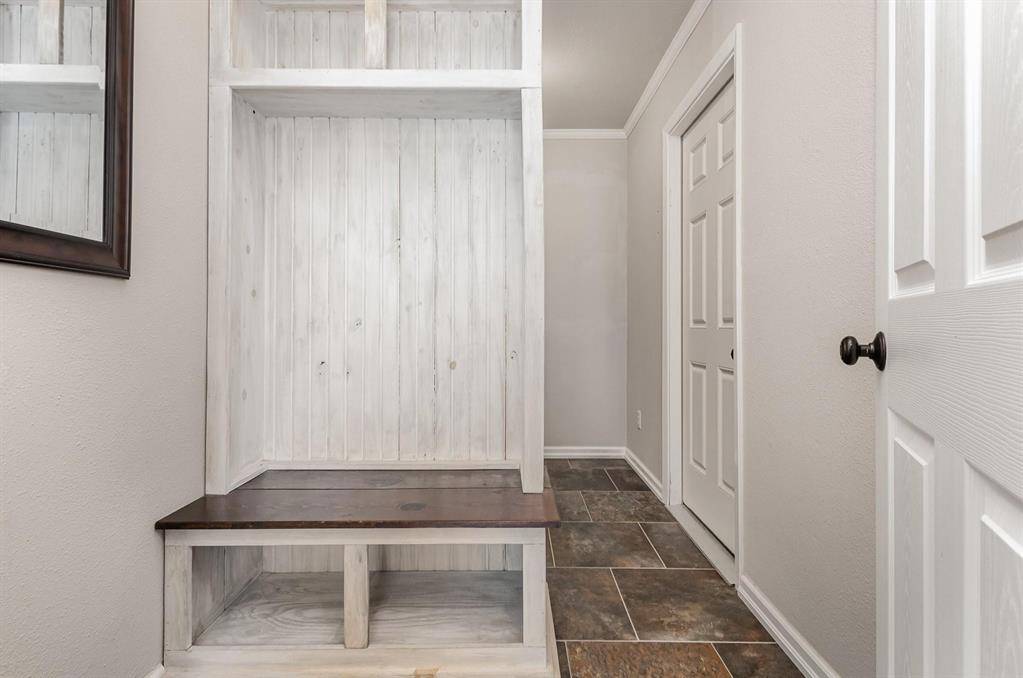 2925 Country Place Circle, Carrollton, TX 75006