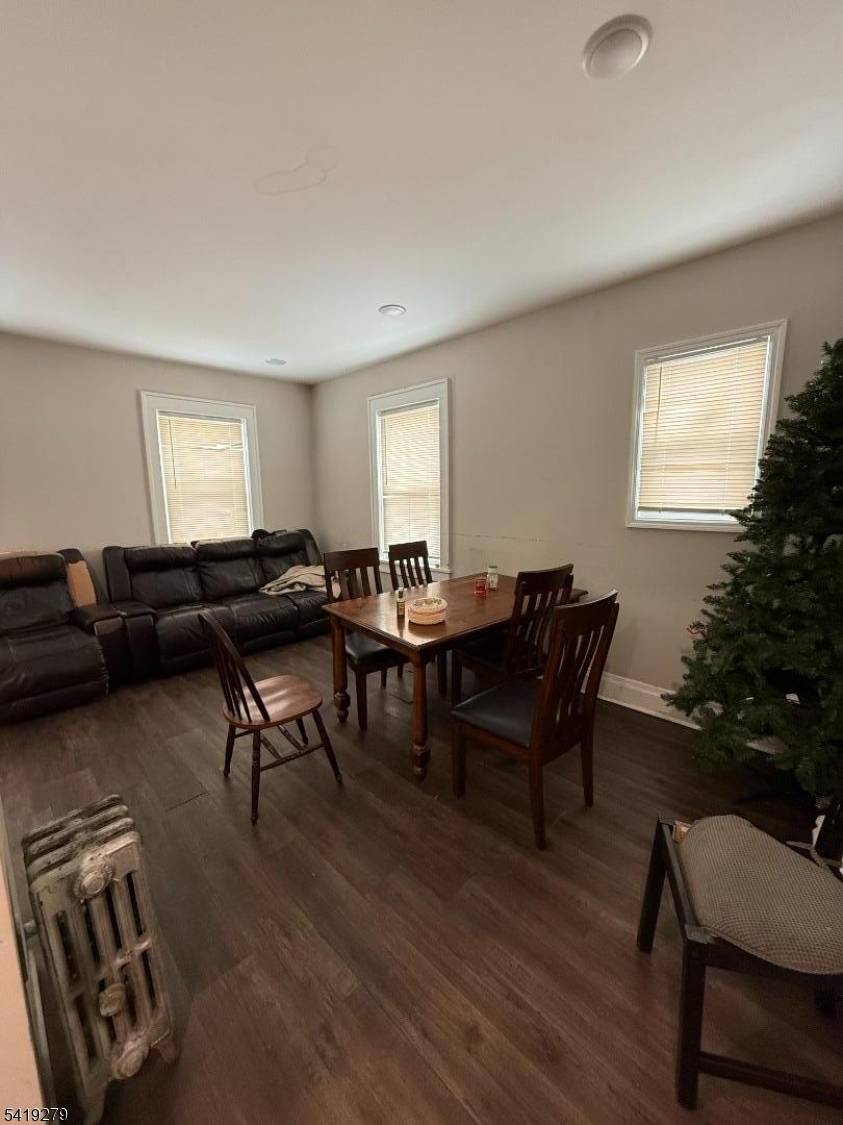 28 Fisher Ave, Bound Brook Boro, NJ 08805