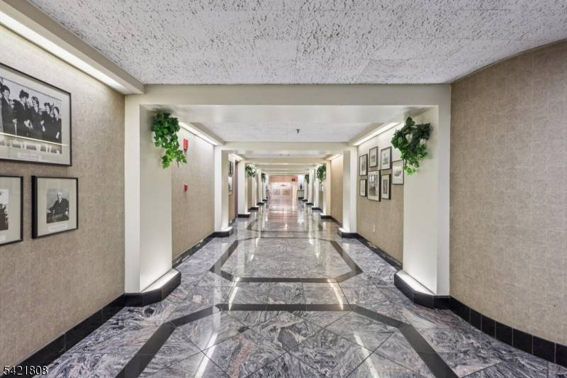 111 Mulberry St #2-V, Newark City, NJ 07102