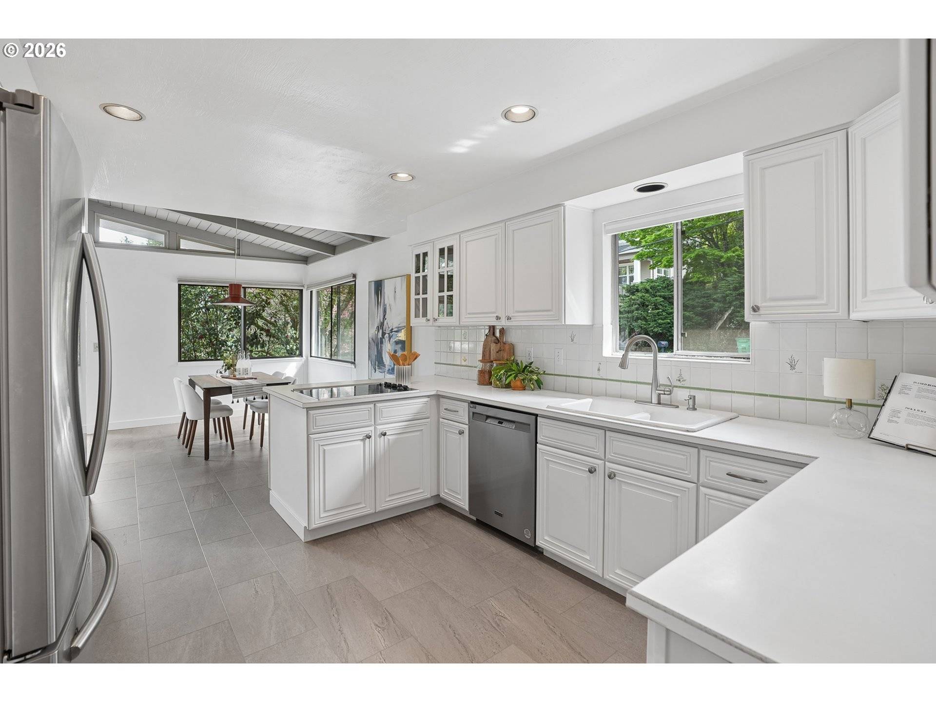 1733 SW CUSTER ST, Portland, OR 97219