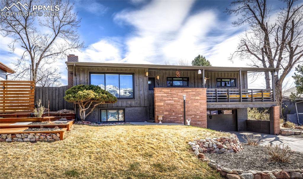 609 Pioneer LN, Colorado Springs, CO 80904