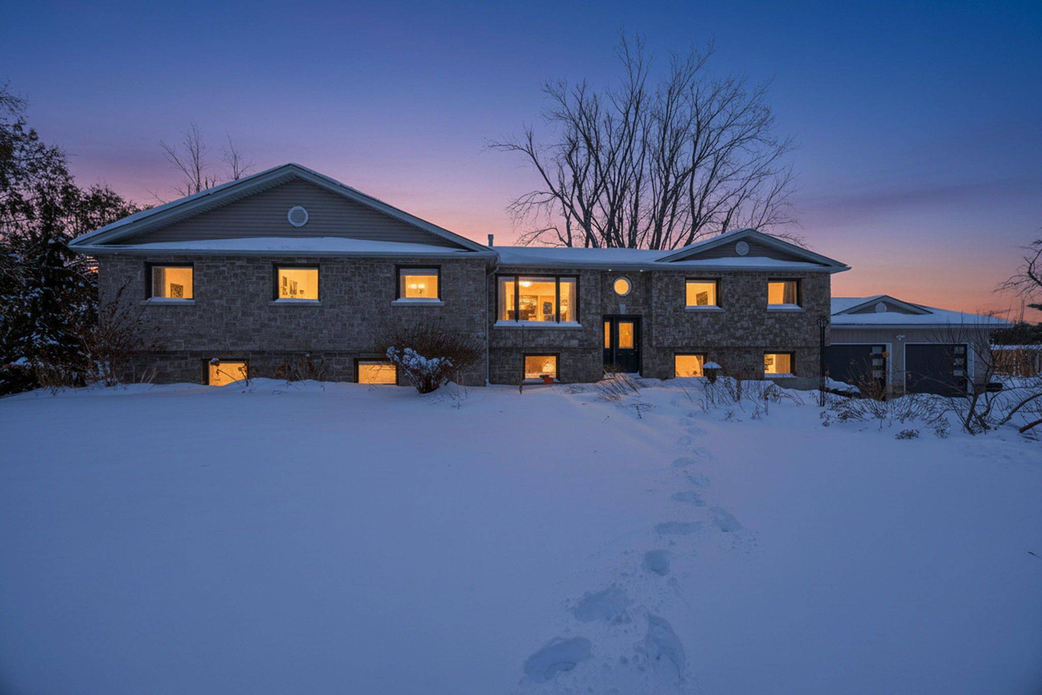 1563 15 16 Side Road E, Oro-medonte, ON L0L 1T0