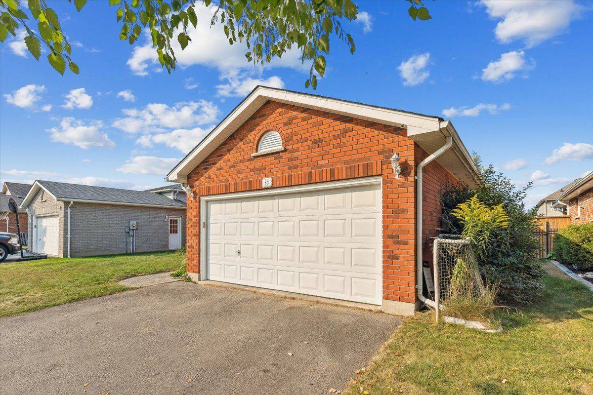 82 Whitlaw WAY, Brant, ON N3L 4B5