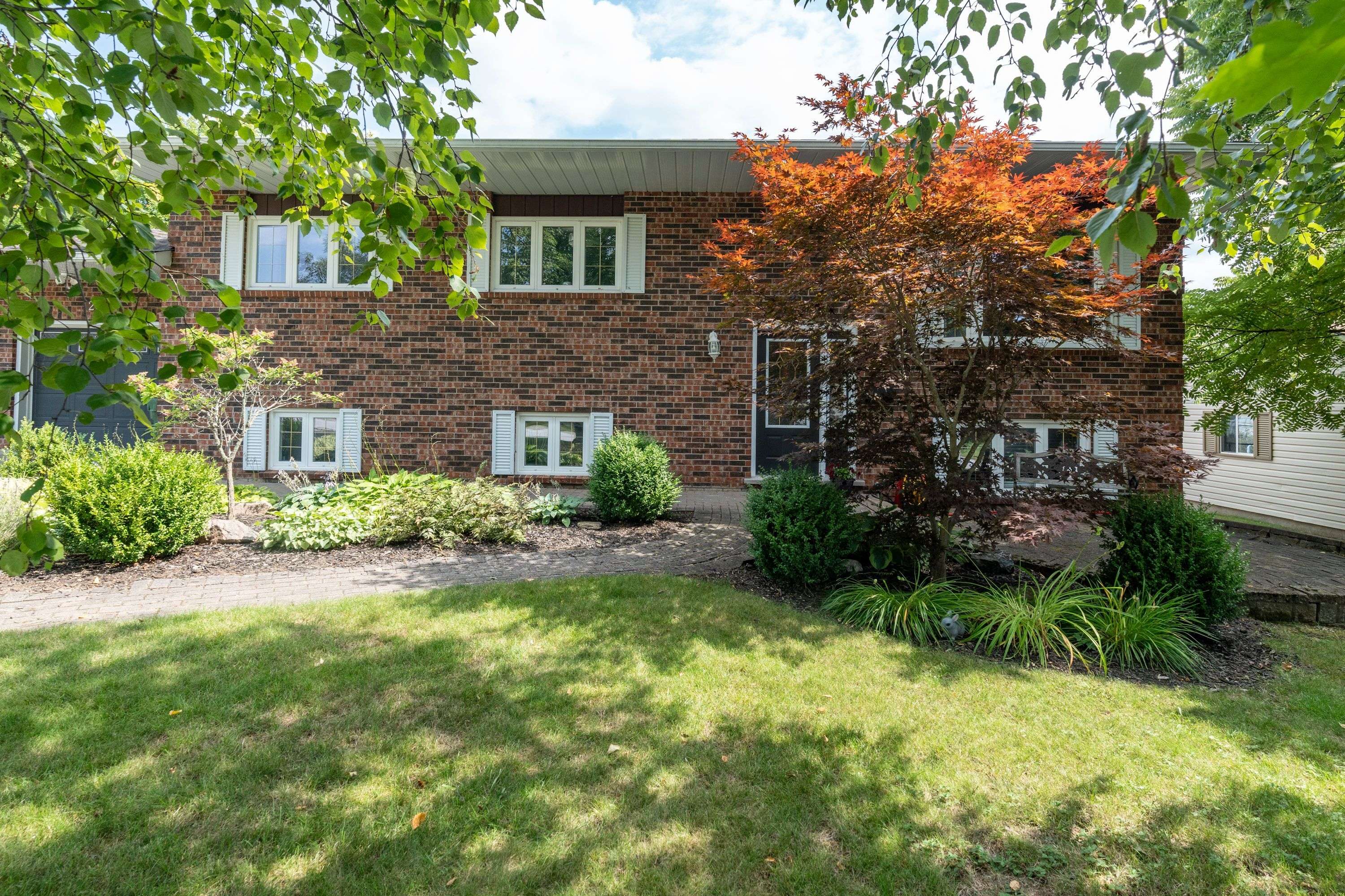 29 Armstrong CRES, Grey Highlands, ON N0C 1H0