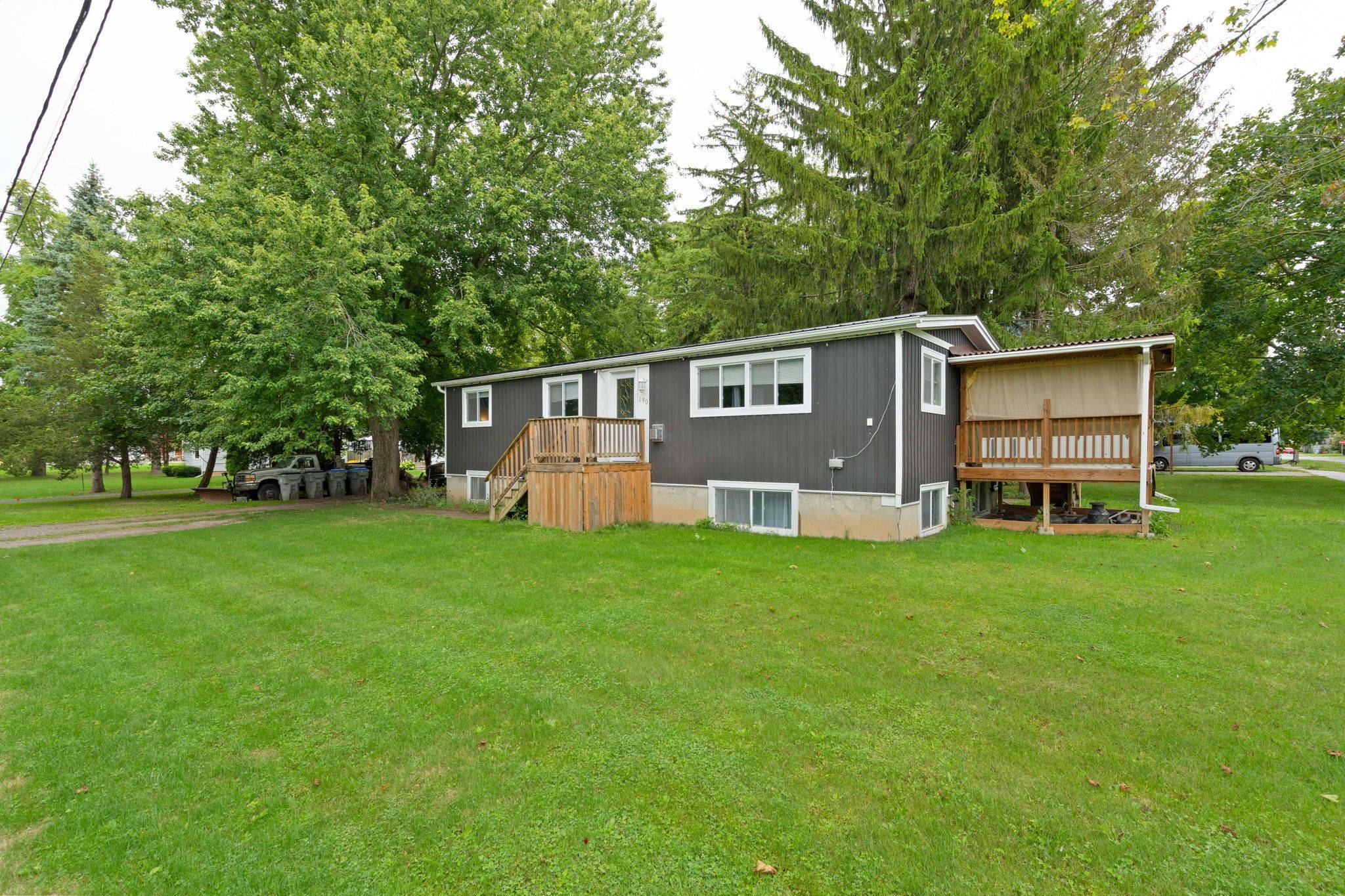 190 Ann ST, North Middlesex, ON N0M 2K0