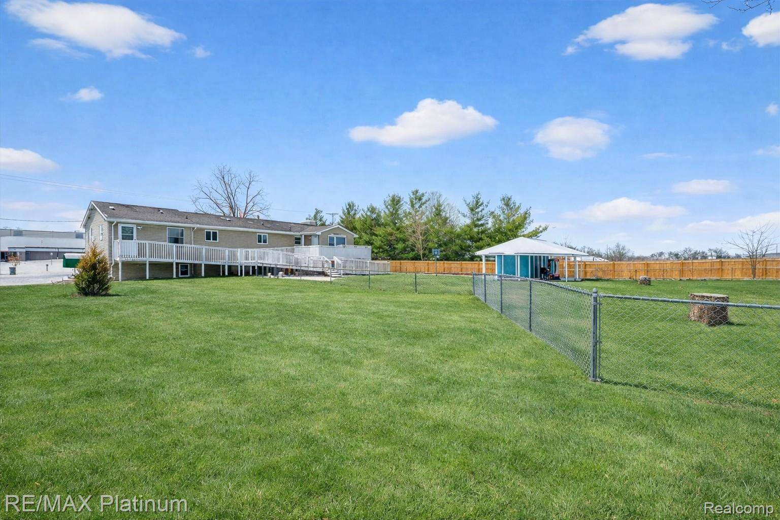 3965 Parsons RD, Howellcity_livingston, MI 48855