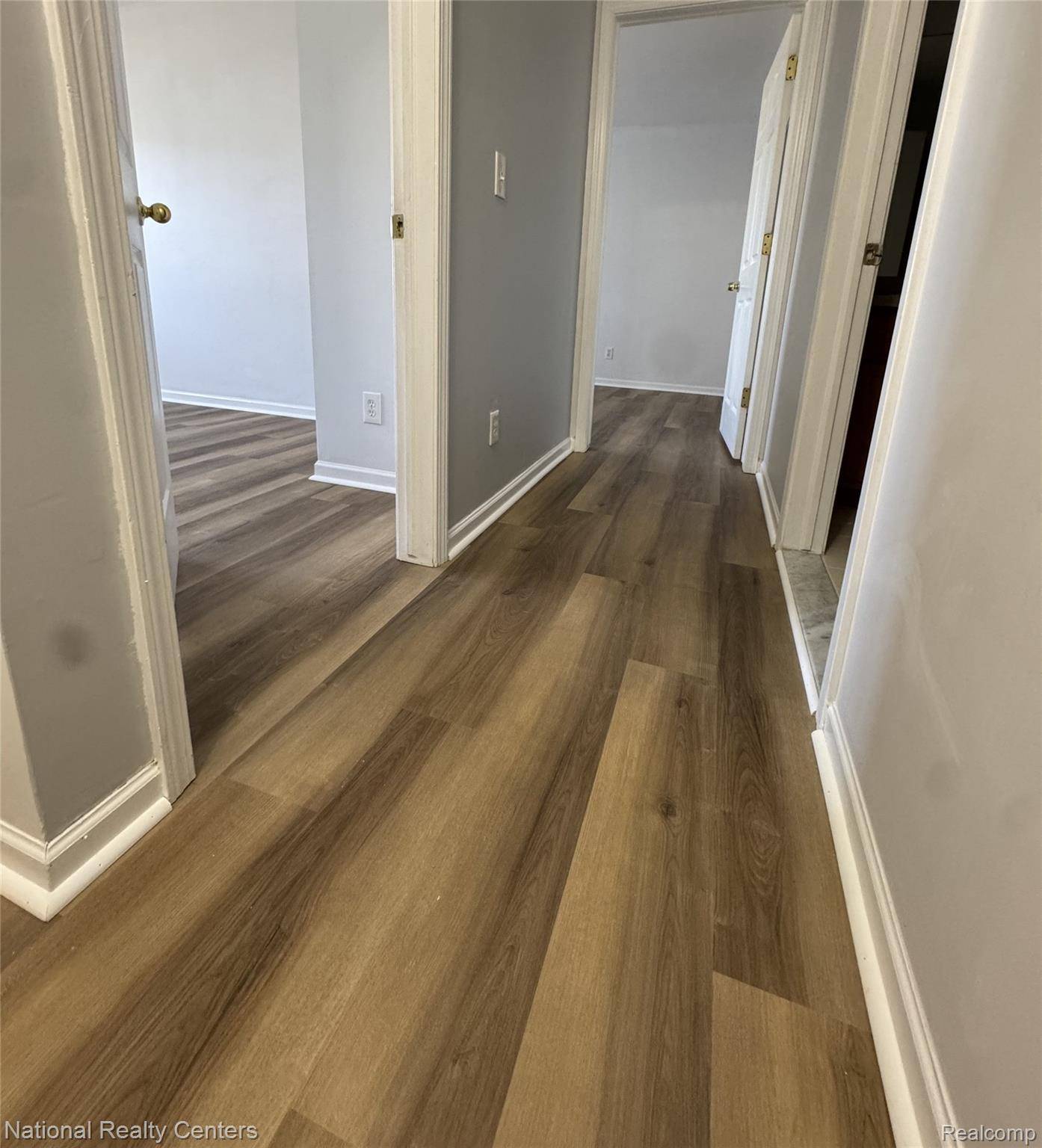 28187 Raleigh Crescent Dr, Chesterfield Township, MI 48051