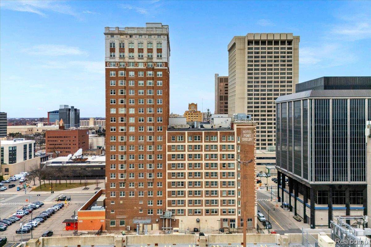 525 W Lafayette BLVD #16D, Detroit, MI 48226