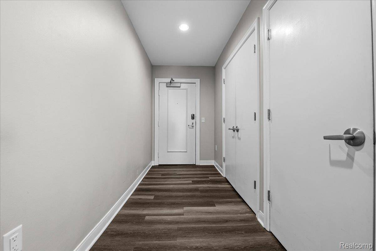 525 W Lafayette BLVD #16D, Detroit, MI 48226