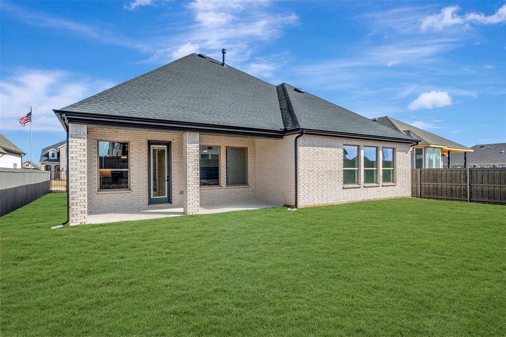 3755 Long Stem Street, Grand Prairie, TX 76084