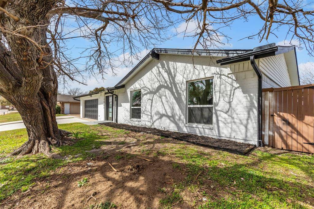 1907 Sunridge Road, Carrollton, TX 75006