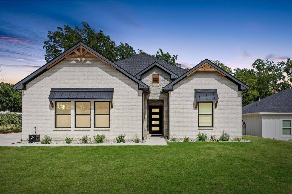 1832 S Park Avenue, Denison, TX 75020