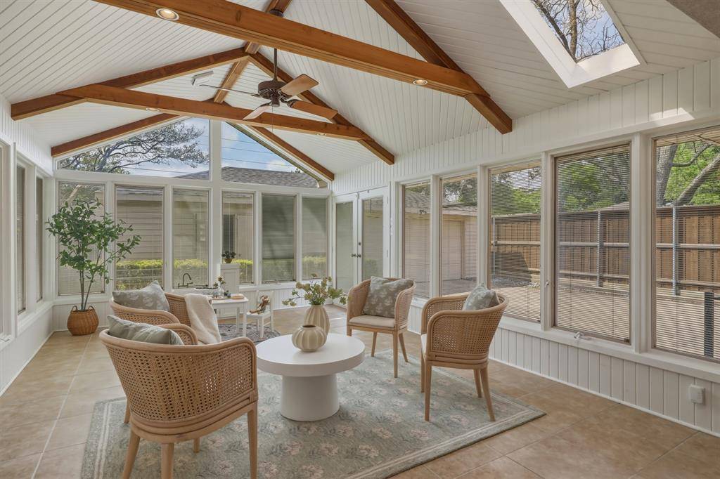 6338 Town Hill Lane, Dallas, TX 75214