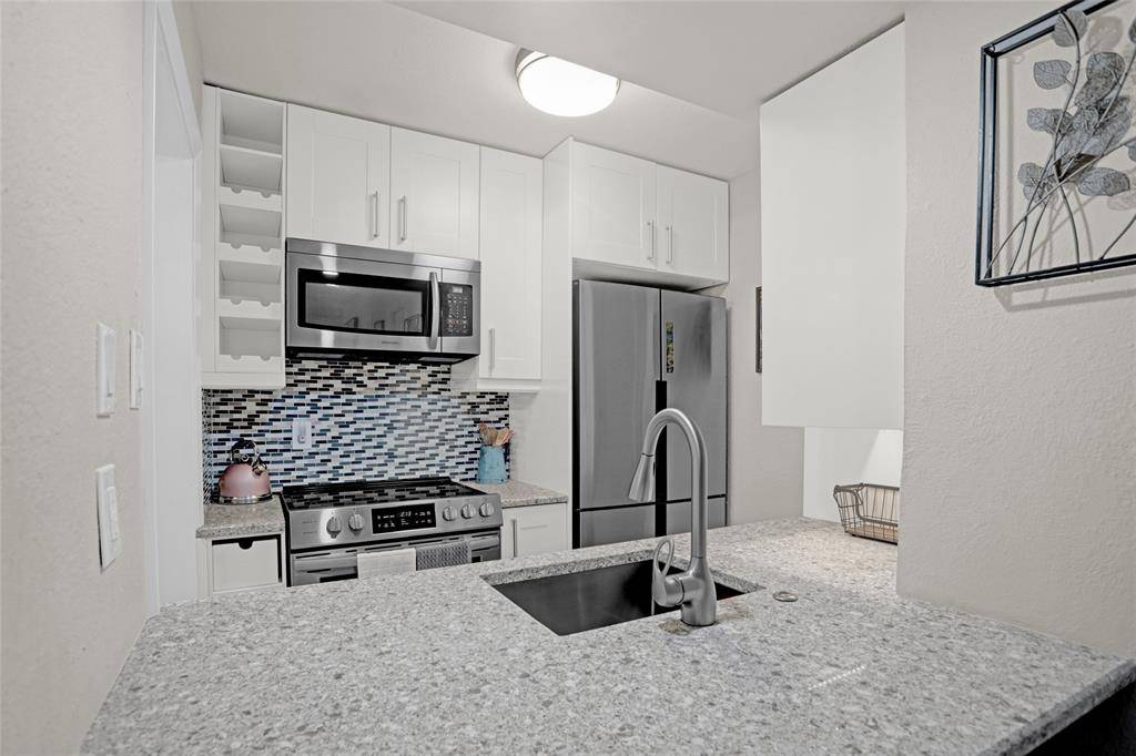 12834 Midway Road #2110, Dallas, TX 75244