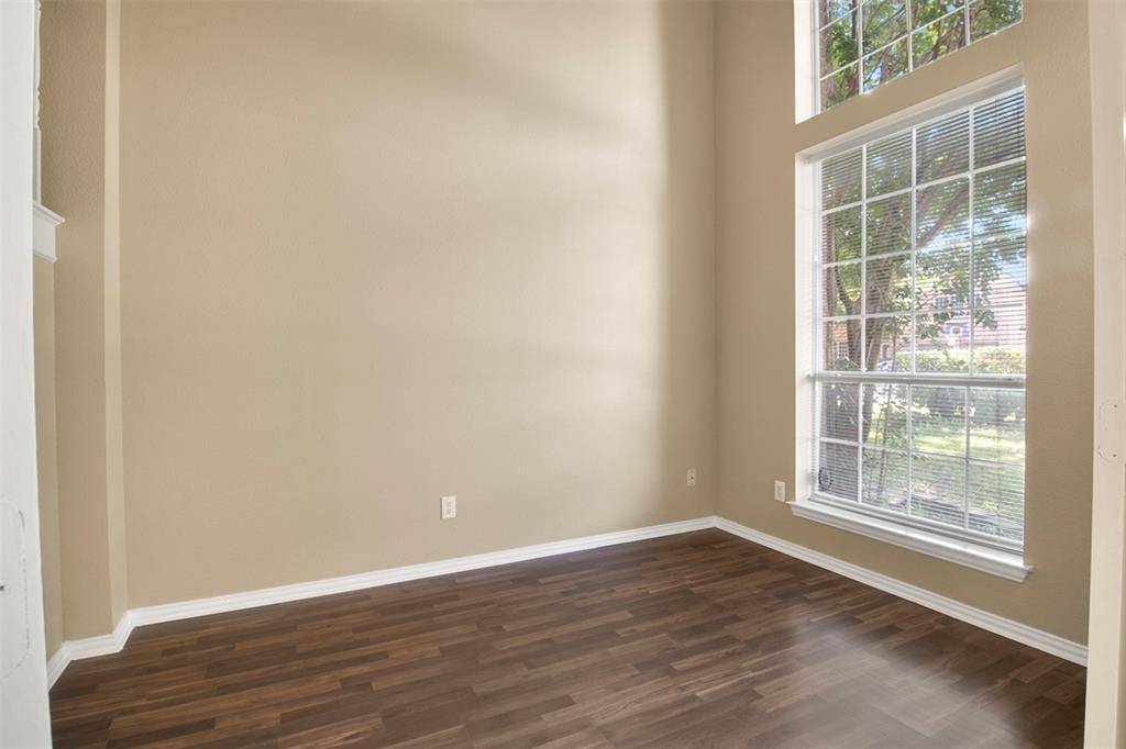 2113 Glen Manor Road, Corinth, TX 76208