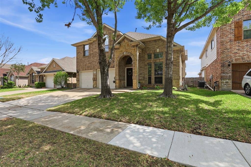 2451 Beachview Drive, Grand Prairie, TX 75054