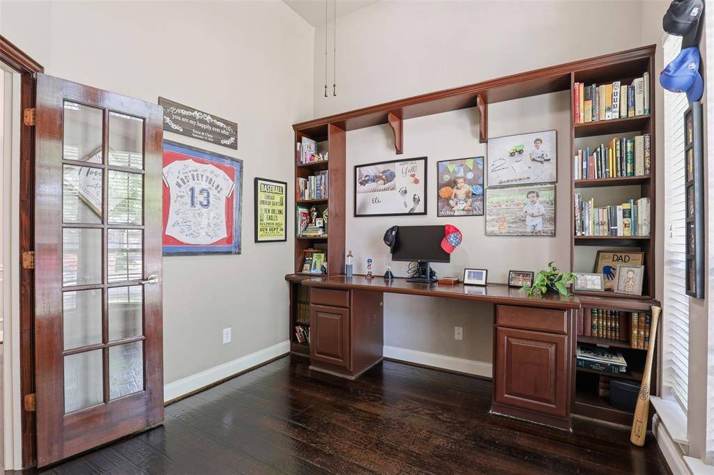 2451 Beachview Drive, Grand Prairie, TX 75054